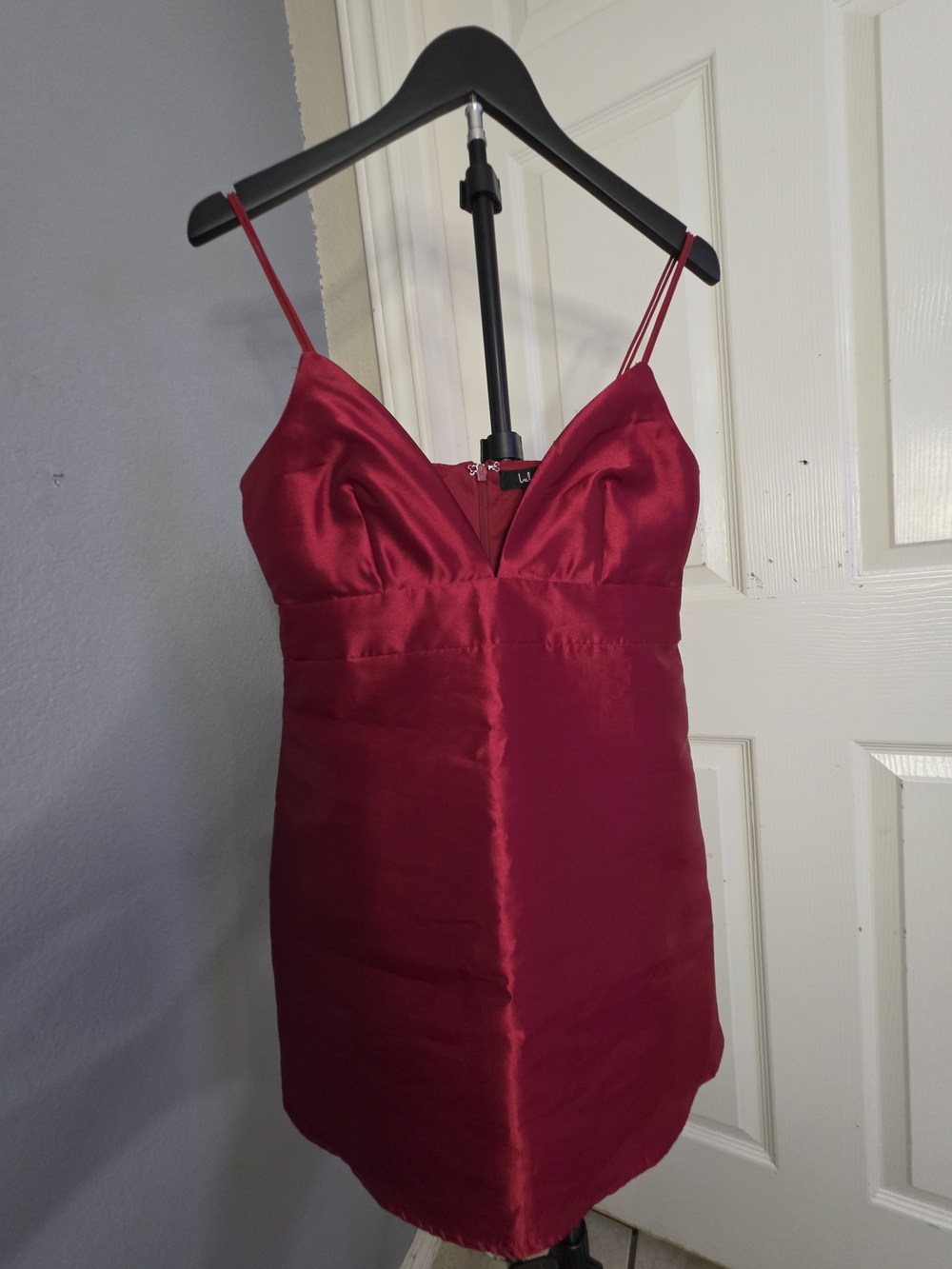 ​Lulus Burgundy Satin V-Neck Mini Dress – Size Small